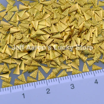 500PCS aukso arrowhead matinio trikampis metalo nagų dailės papuošalai smeigės nagai aksesuarai reikmenys naują atvykimo